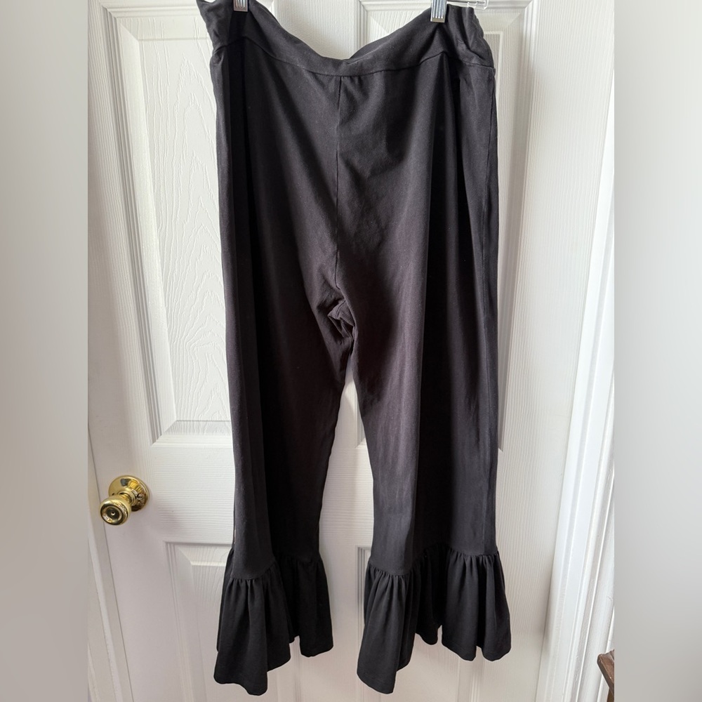 XL Matilda Jane Black Ruffle Pants